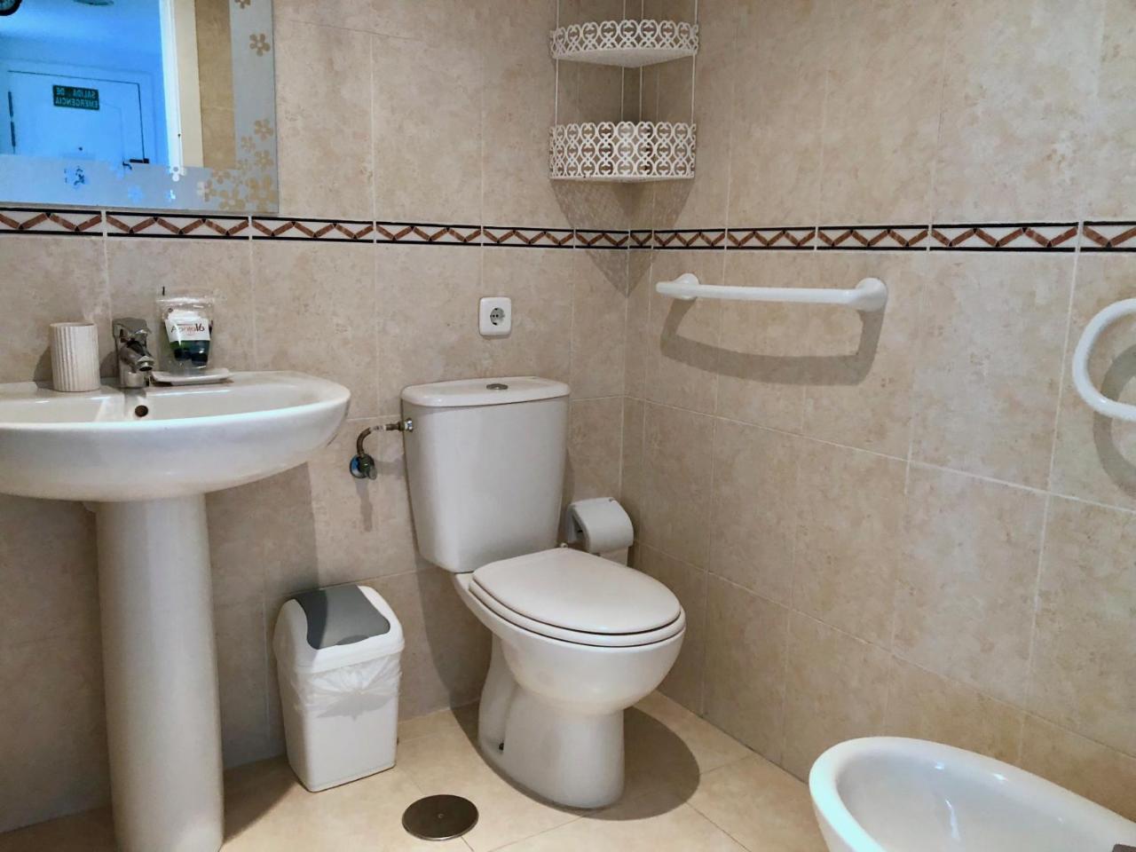 Clubrent - Apartamentos Apolo 17 칼페 외부 사진