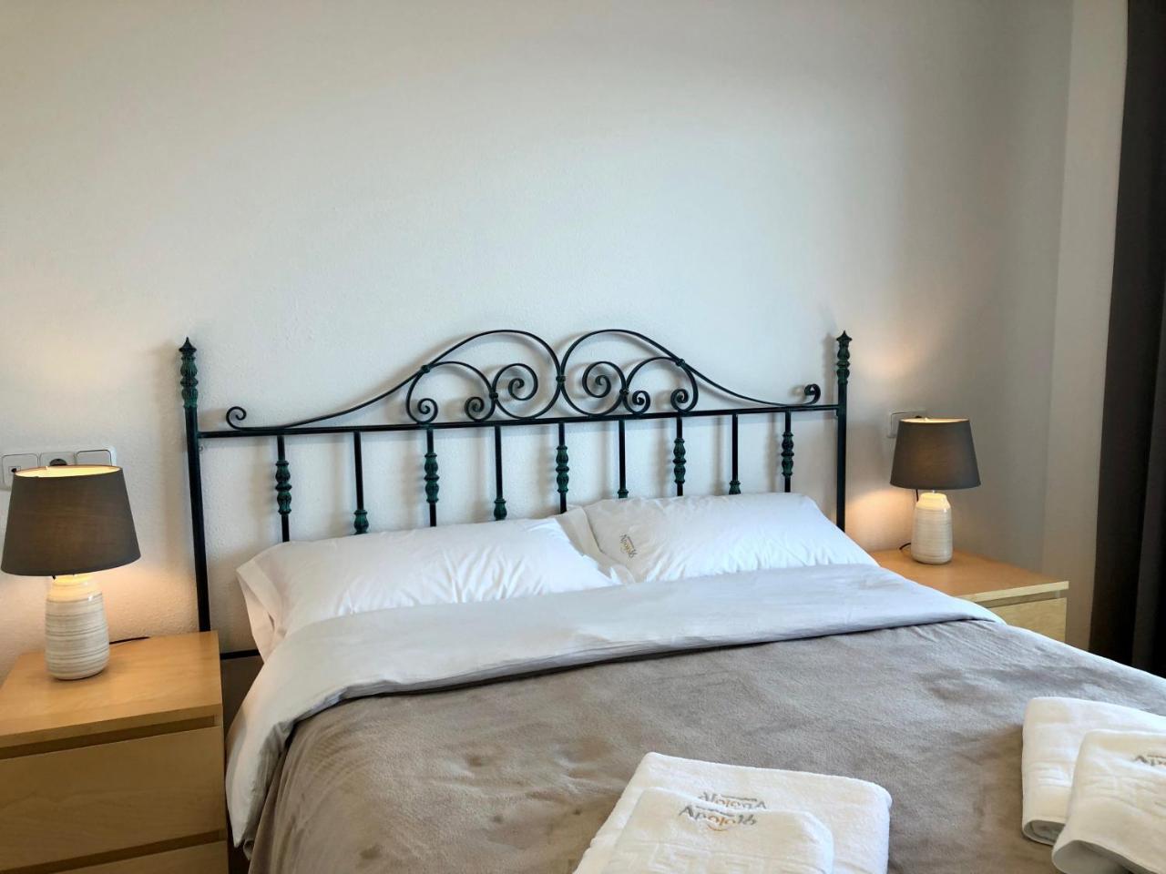 Clubrent - Apartamentos Apolo 17 칼페 외부 사진