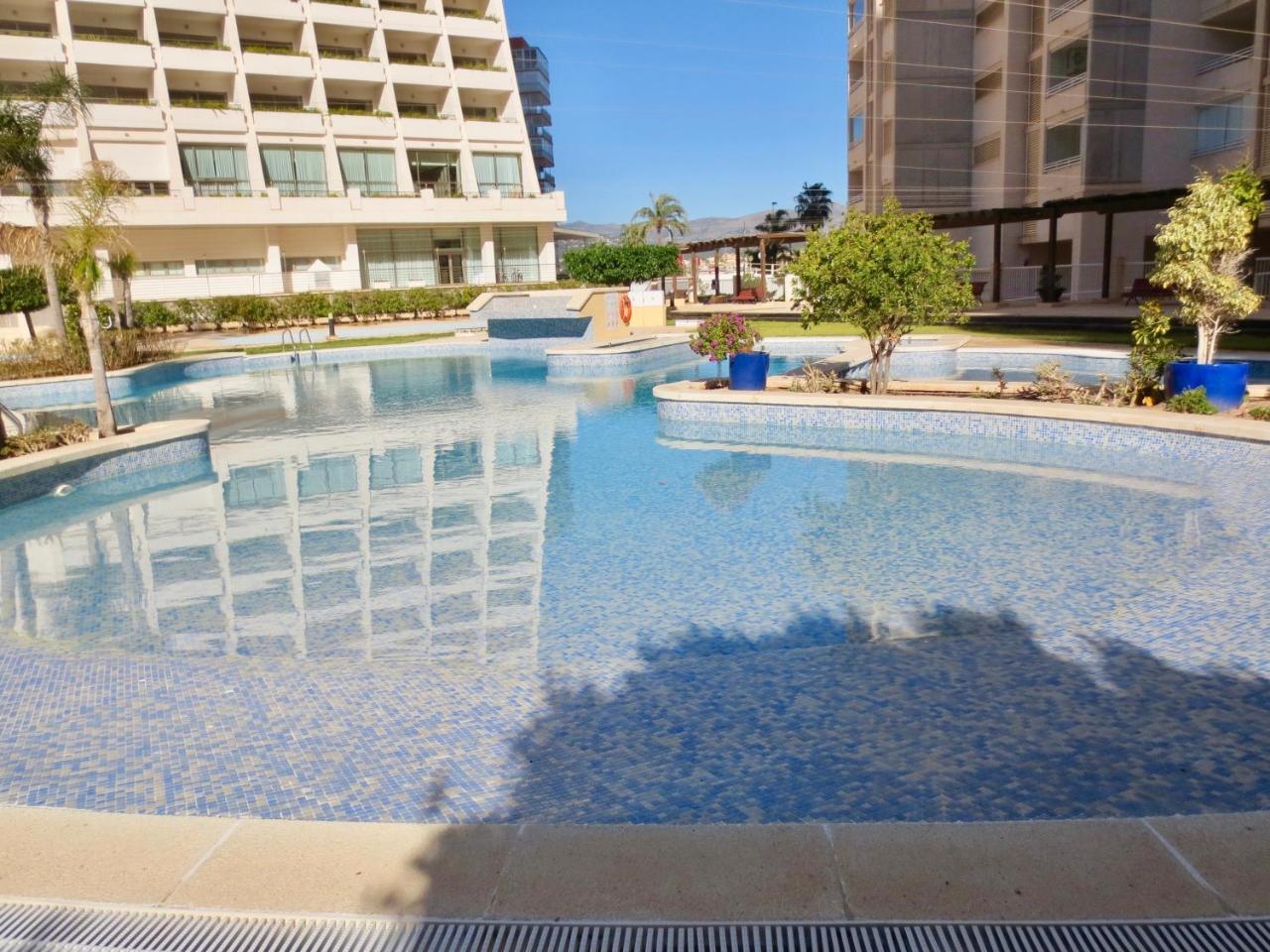 Clubrent - Apartamentos Apolo 17 칼페 외부 사진